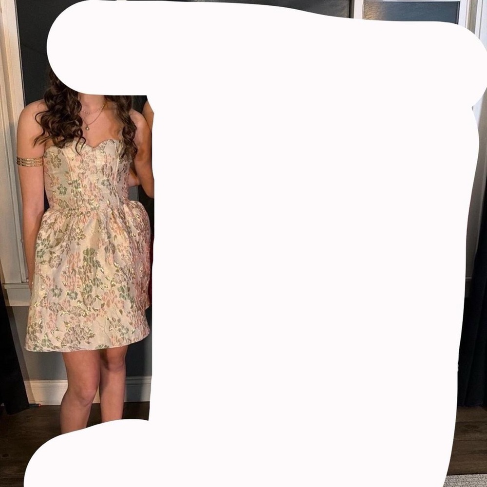 Francesca's Collections Floral Cream Prom Dress